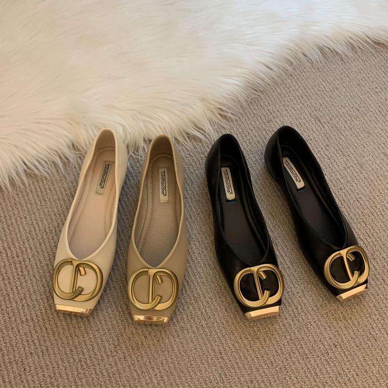 2025 New Women's Designer Spring Flats Soft Leather Round Toe Metal Buckle Minimalist Versatile Casual Shoes
