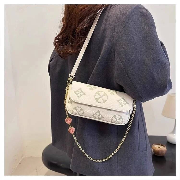 Chain Strap Women s Crossbody Bag Embossed Pattern Women s Shoulder Bag Light Luxury Style Women s design Handbag Autumn New Designer Bag