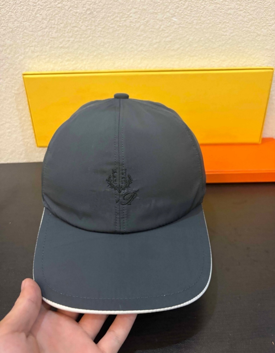 Premium Classic Baseball Cap soft cotton twill for superior comfort Features an adjustable snapback closure and pre-curved brim for perfect fit z3