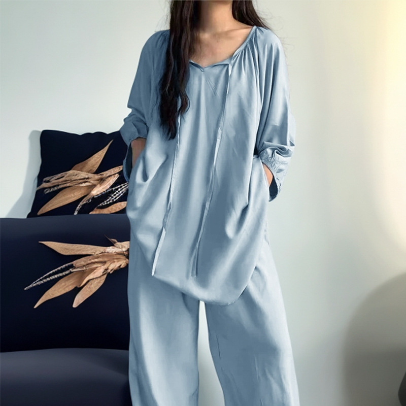 W3-Chic Casual Wear for Her Stylish Pairing of Comfortable Pants and Tunic Top