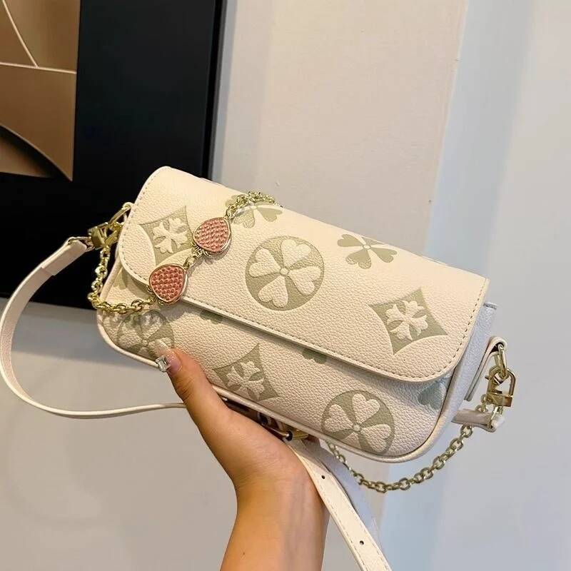 Chain Strap Women s Crossbody Bag Embossed Pattern Women s Shoulder Bag Light Luxury Style Women s design Handbag Autumn New Designer Bag