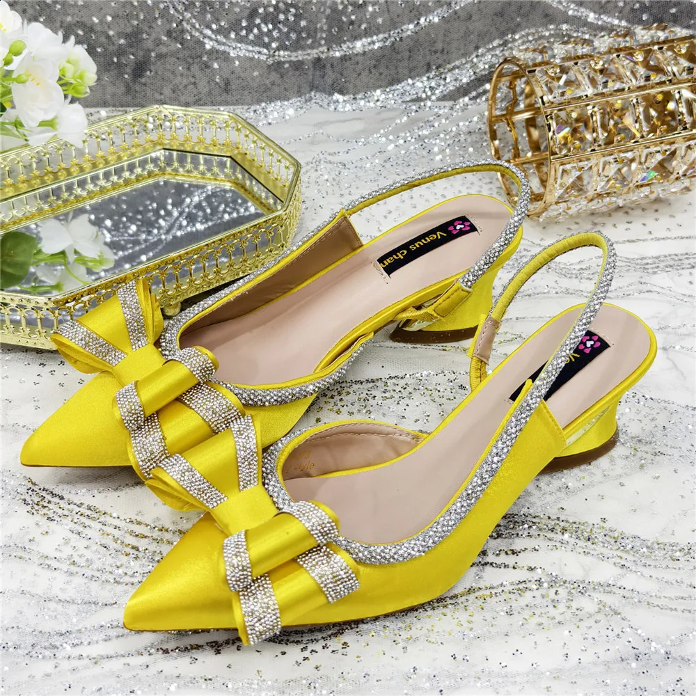 Arrival Elegant African Party Highheeled Shoes Chain Decoration Trendy Womens Sandals Nigerian Women Wedding Pumps250920