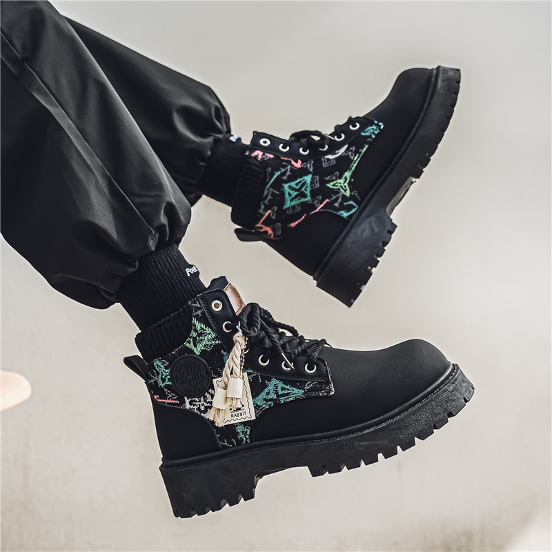 Autumn Winter Fashion 2025 New Arrival Men Work Leather Outdoor Sports Riding Platform Durable Short Boots Edgy Trendy Style Black Khaki Beige fashion