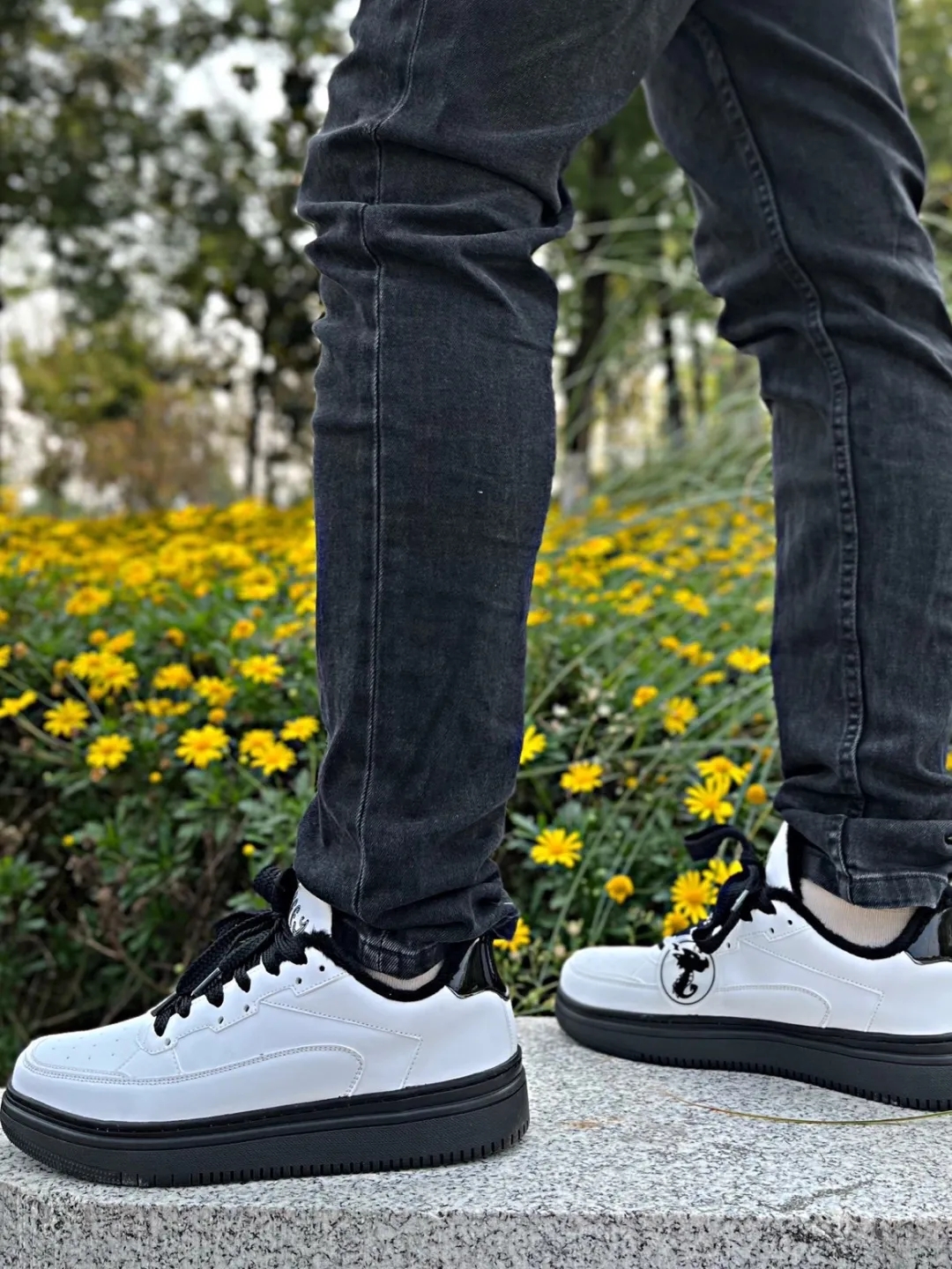 Winter snow boots New Comfortable Warm Minimalist White Versatile sneakers for Couples designer shoes trainers