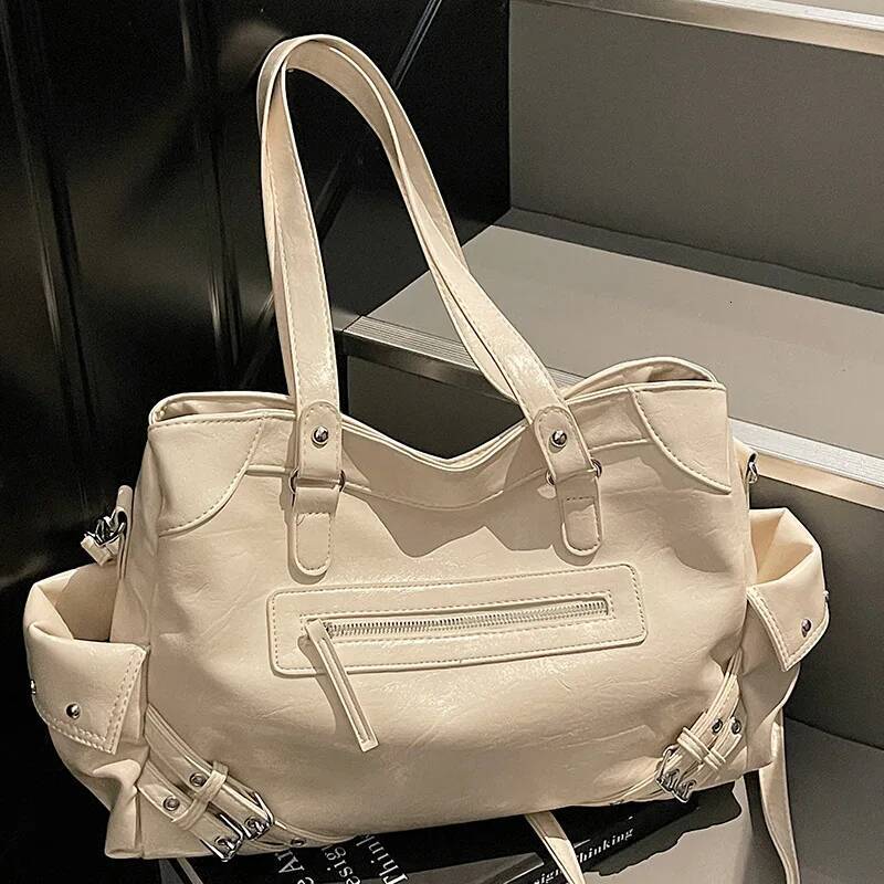Retro Style Handbag design Fashionable Large Capacity Women s Shoulder Bag Minimalist Commuting Bag Autumn New Designer Bag Women s Handbag