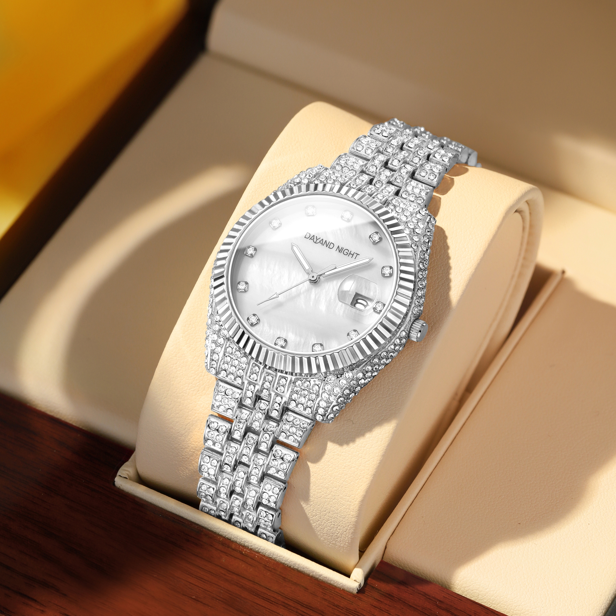 Luxury Diamond Couple's Watch | Quartz Wristwatch for Men & Women | Fashionable Dress Watch with Elegance| Perfect For Daily Wear, Evening Partie