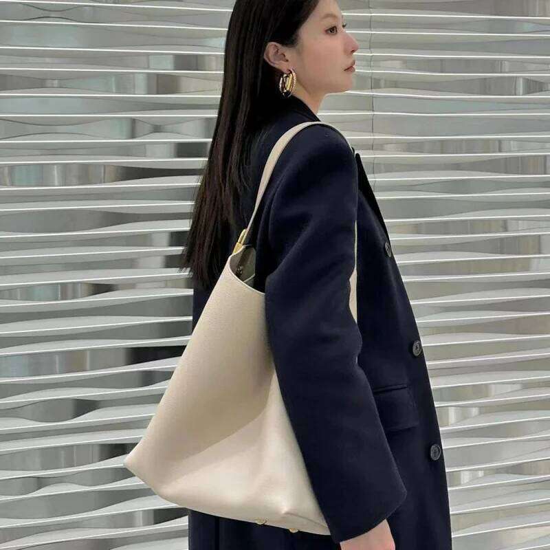 Best Seller Cowhide Tote Large Capacity Bucket Fashion Commuter Shoulder Underarm Bag Genuine Leather Handbags For Women Big Tote Bag