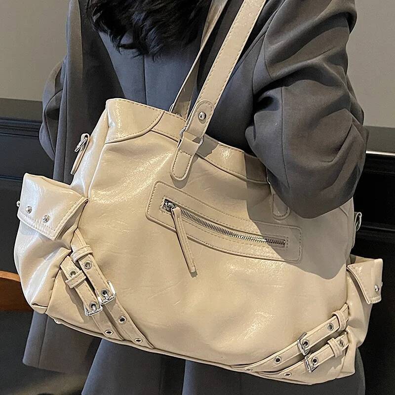 Retro Style Handbag design Fashionable Large Capacity Women s Shoulder Bag Minimalist Commuting Bag Autumn New Designer Bag Women s Handbag