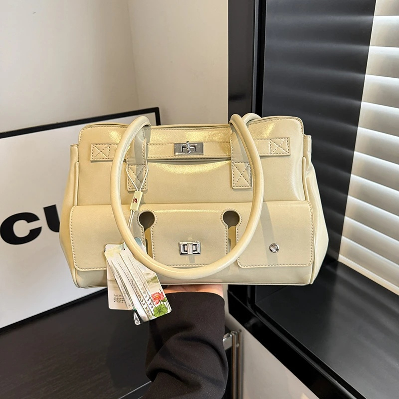 Fashionable Retro Style Women s Single Shoulder Casual design Bag Women s Crossbody Leather Versatile Commuting Bag Minimalist Autumn New Designer Bag