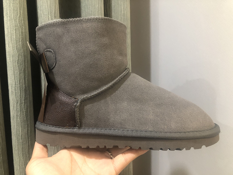 2026 High quality bow short women snow boots Soft comfortable Sheepskin keep warm plush boots with card dustbag beautiful gifts