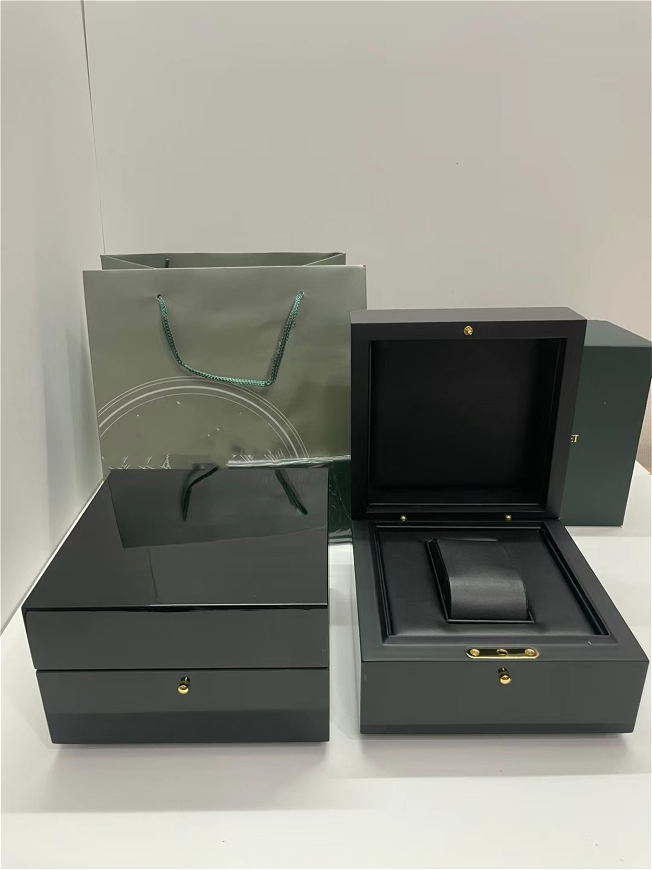 Top Quality Boxes A Pity watch Original Box Accessories wholesale montre Watches Booklet Card Tags and Papers In English Swiss Watches Boxes Many are the box #536