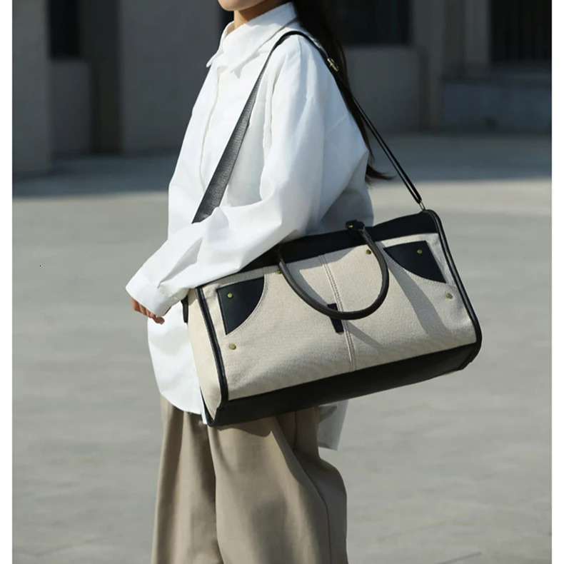 Travel Luggage Bag Business Handbag Dry Wet Separation Retro Style Women s Crossbody Bag Large Capacity Women s Shoulder Bag Autumn design New Designe