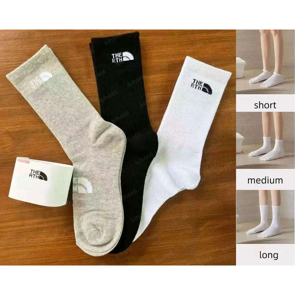 Socks Designer Womens Mens Socks Luxury Sports Socks Pure Cotton Casual Black, White, Grey Classic Basketball Socks And Stockings Mid-length High Socks 5 Pair