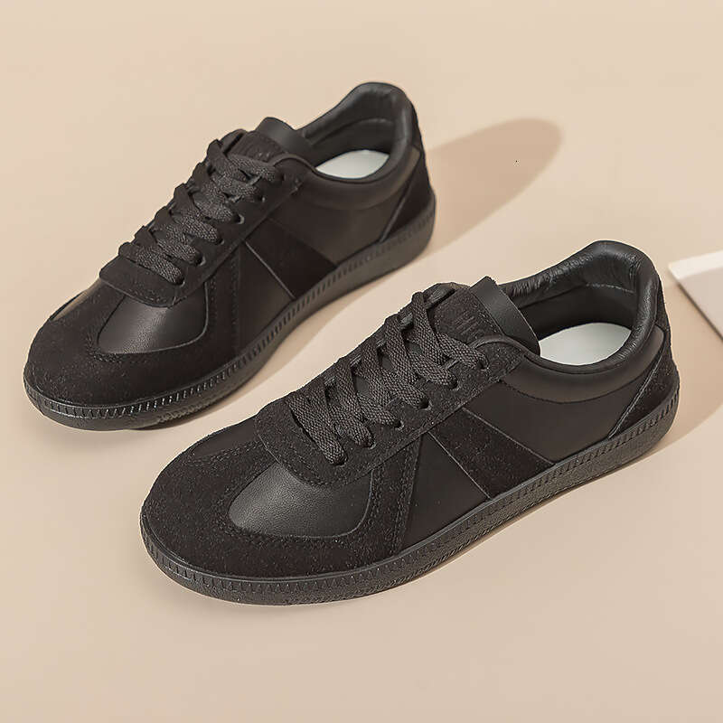 Winter New Couple German Training Women Versatile Flat Casual Sneakers Fleece Lined Warm Cotton White Shoes designer shoes chaussure