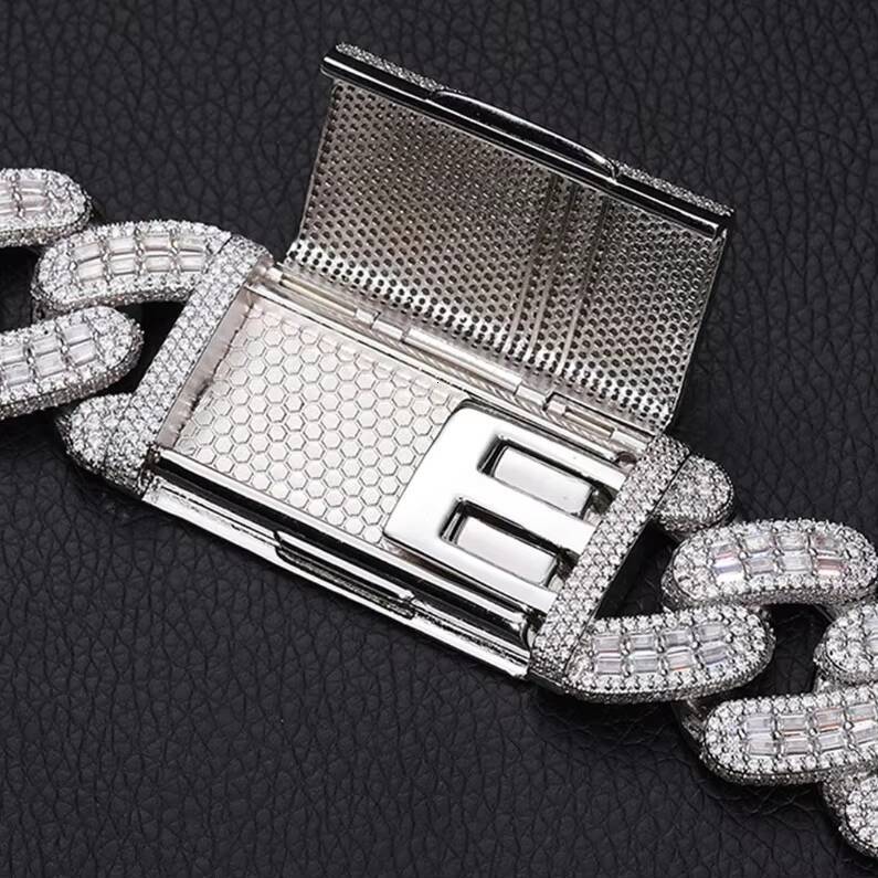 Heavy 20mm Cuban Link Chain Hiphop 925 Silver VVS Iced Out Middle Baguette Miami Moissanite Cuban Chain