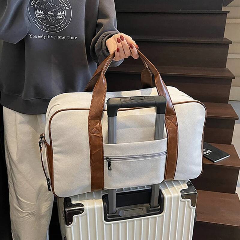 Fitness design Bag Dry And Wet Yoga Swimming Outdoor Handbag Short Distance Travel Bag Women s Shoulder Bag Autumn New Designer Bag Women s Crossbody 