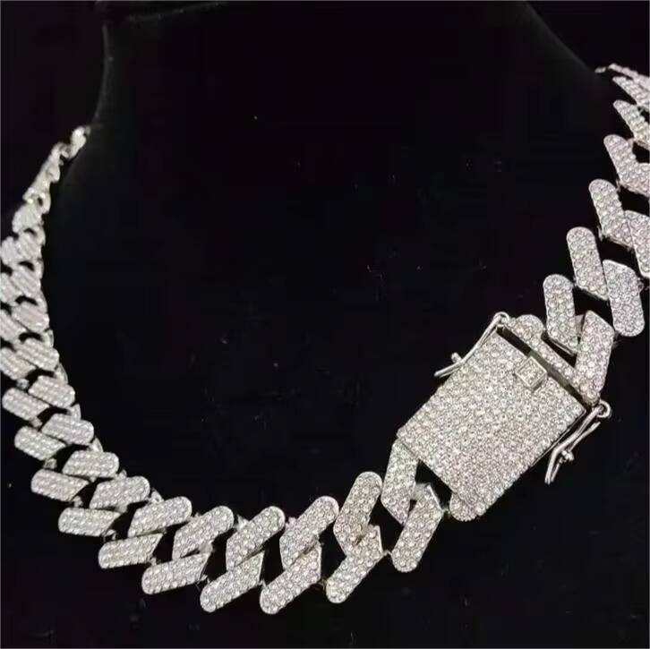 Hip Hop Jewelry Cuban Link Chain Thick Customized Trendized Necklace 925 Silver Vvs Iced Out Moissanite Cuban Chain
