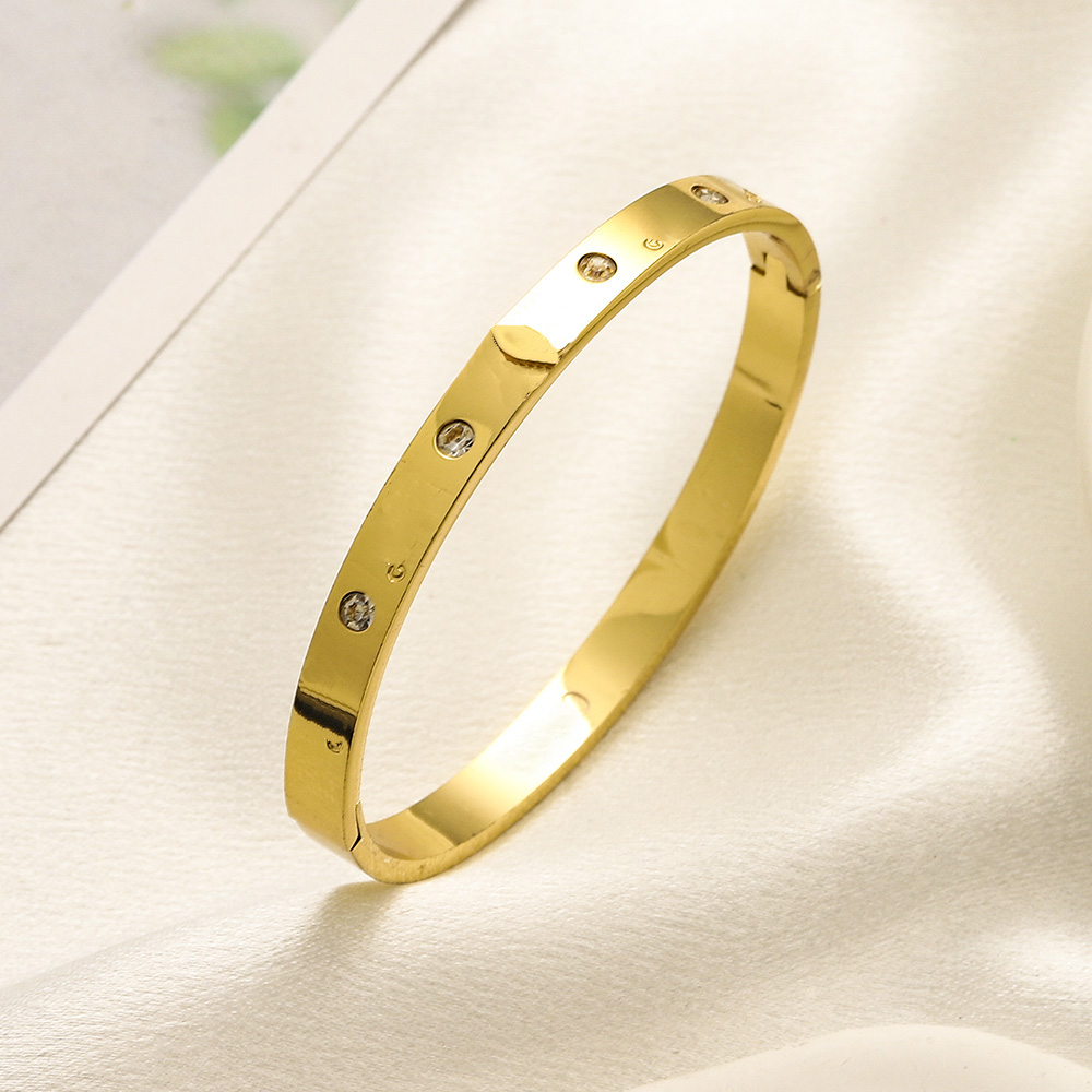 Fashion designer bracelets women letter bracelet designer bangle white black plated gold silver bracelet wide ladies designer jewelry