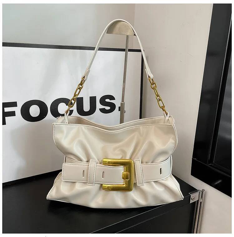 New Women s Crossbody Bag Unique Spicy Girl Motorcycle Bag Street design Fashion Casual Style Women s Shoulder Bag Autumn New Designer Bag