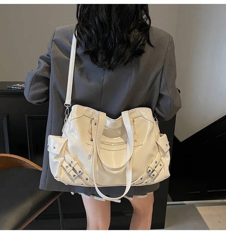 Retro Style Handbag design Fashionable Large Capacity Women s Shoulder Bag Minimalist Commuting Bag Autumn New Designer Bag Women s Handbag