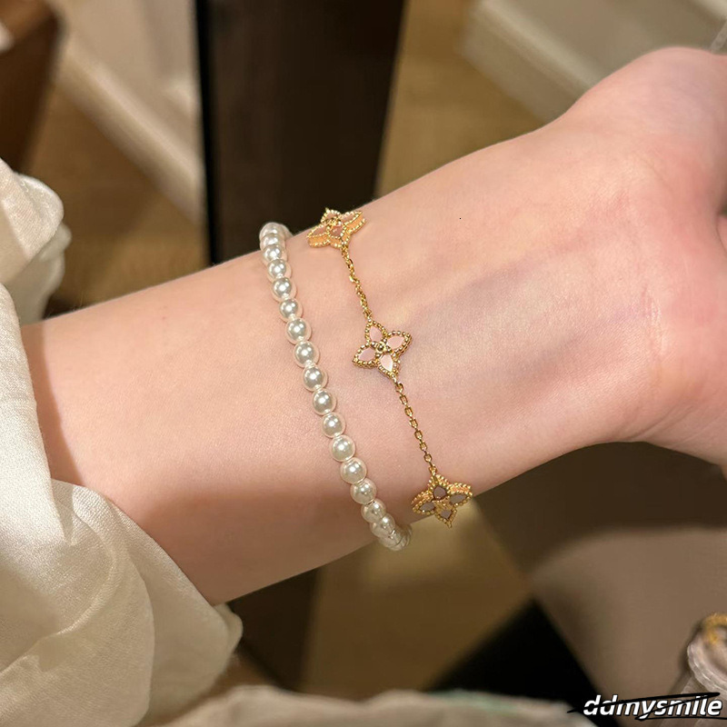 Fritillary Flower Petal Pendant Palace Style Bracelet Exquisite Light High-End Hand Accessories ddmysmile ddmysmile ddmysmile ddmysmile