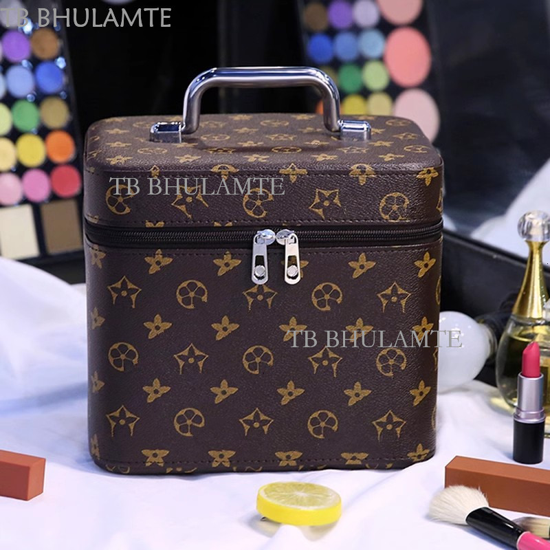 Cosmetic Bag For Women Portable Large Capacity Luxury Designer Free Shipping 2025 New Model Ins Style Makeup Organizer Box With Mirror Zipper Portable