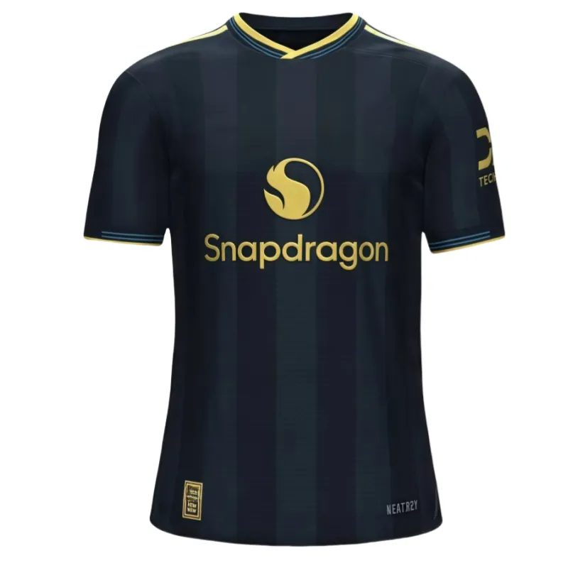 25 26 Manchest er United Soccer Jerseys GARNACHO HOJUND MARTINEZ CASEMIRO football shirt B. FERNANDES men kids kits MAINOO ZIRKZEE AMAD YORO Onana 16-28 AAAA