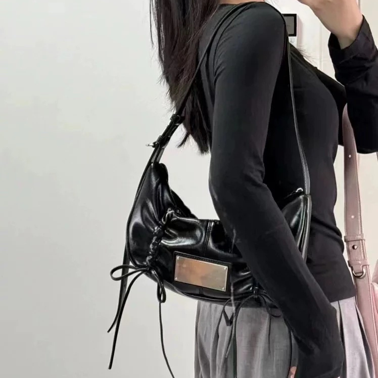 Korean design Minimalist Style Women s Handbag Drawstring Women s Shoulder Bag Large Capacity Women s Crossbody Bag Autumn New Designer Bag