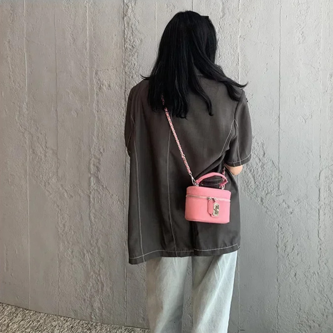 Small And Elegant Style Women s Handbag PU Leather Women s Shoulder Bag Fashion Women s Crossbody Bag Commuter design Bag Autumn New Designer Bag