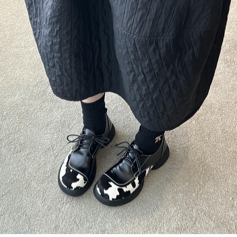 .Designer's color blocked lace up genuine leather loafers 2025 new style thick soled fashionable women's small leather shoes