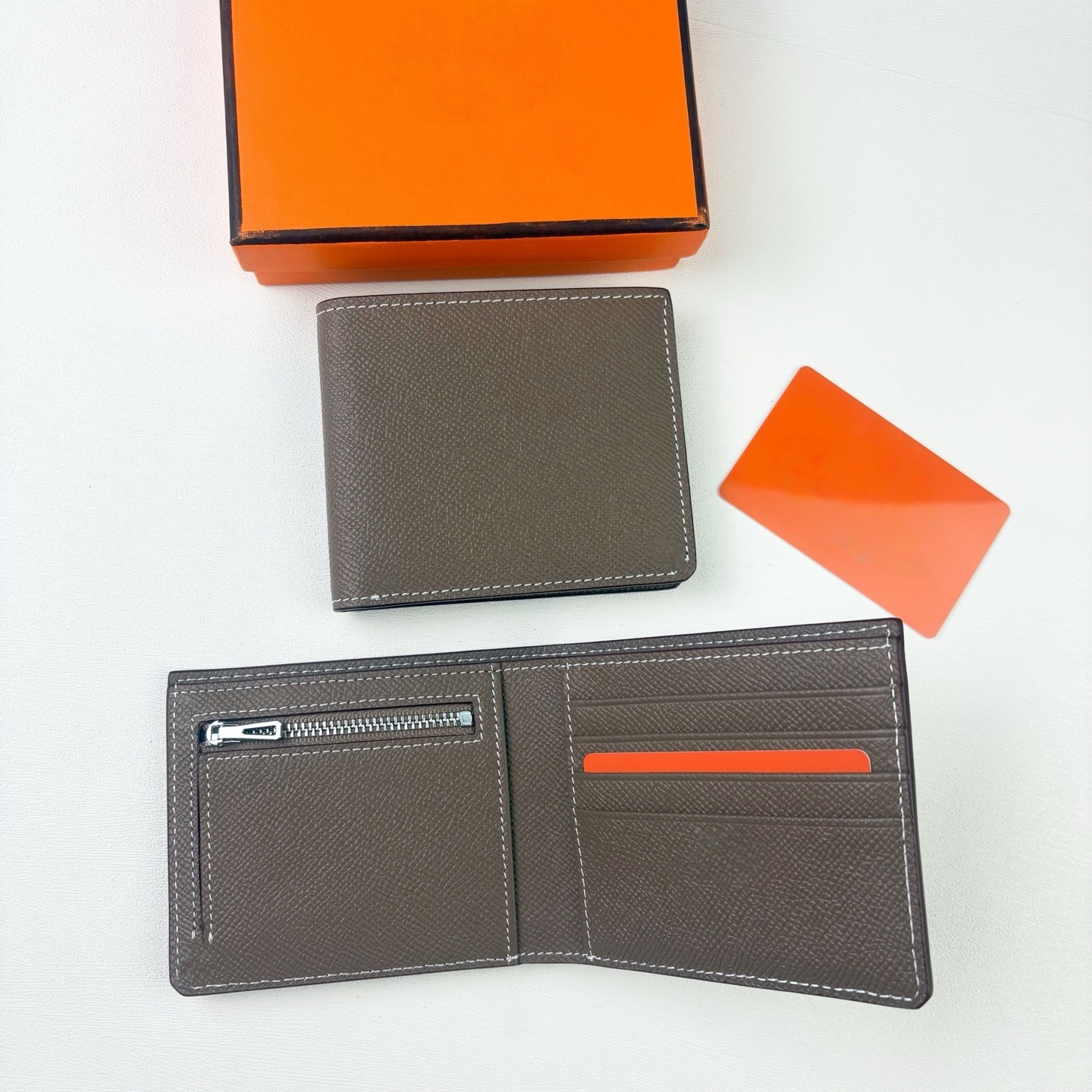 Designer Short Wallet Men Wallets Espom Whole Genuine Leather Card holders fashion Cowskin wallet For Men Come With Box Serial Number 11*9.2cm