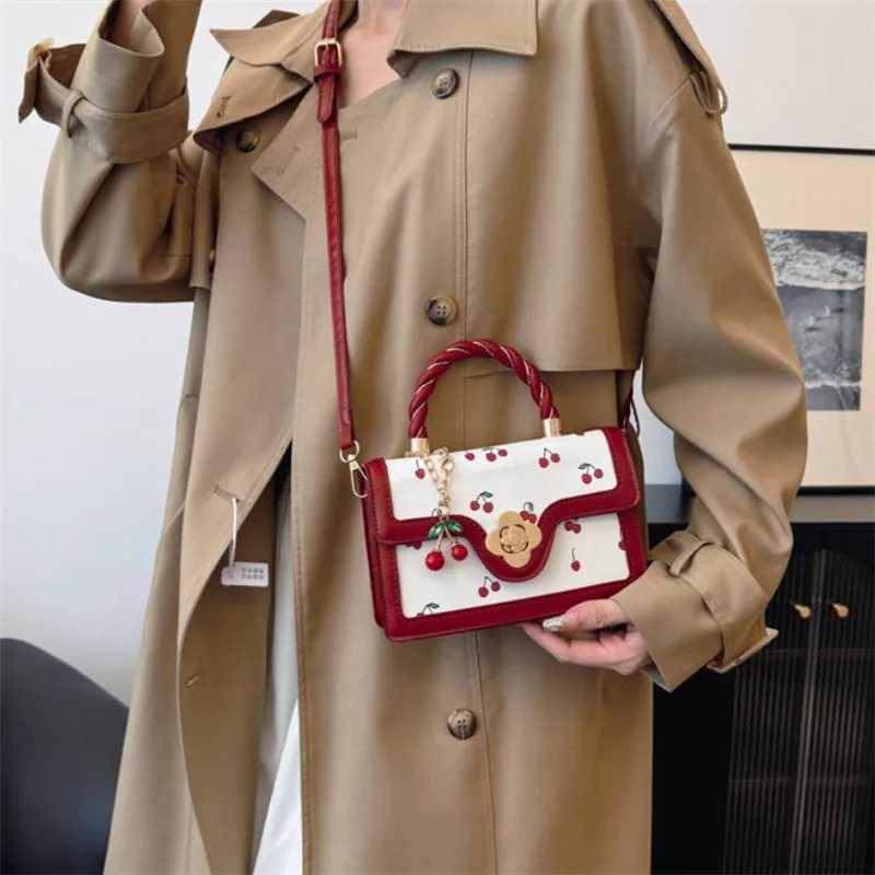 Cute Cherry Printed Handbag Shoulder Bag Woven Handle Square Tote Bag Fresh Design Womens Crossbody Bag Stylish Women Bag L250920