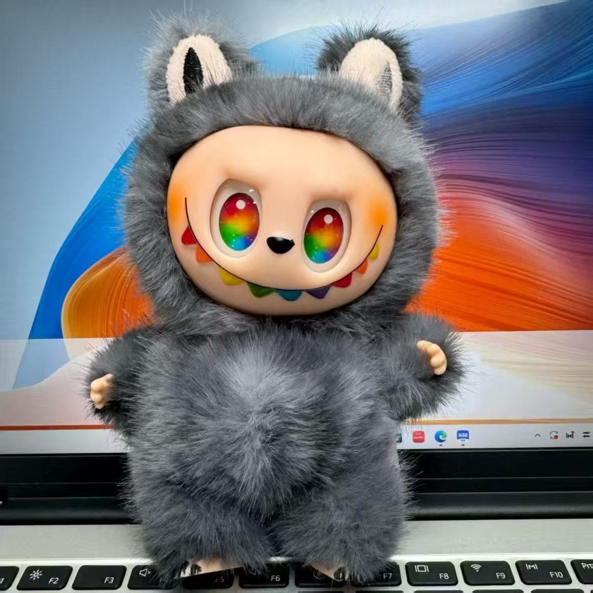 Original Design Labubu Figure Labubu Doll Rainbow Eye Trendy Play Handmade Creative Plush Doll Trendy Pendant Fantasy Elf Design Hot Selling Collection Gift
