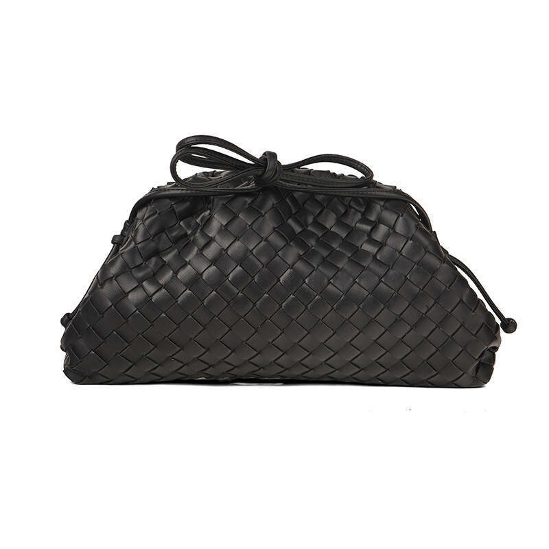 Cloud New Woven Large Capacity Simple Handheld Dumpling Bag for Women