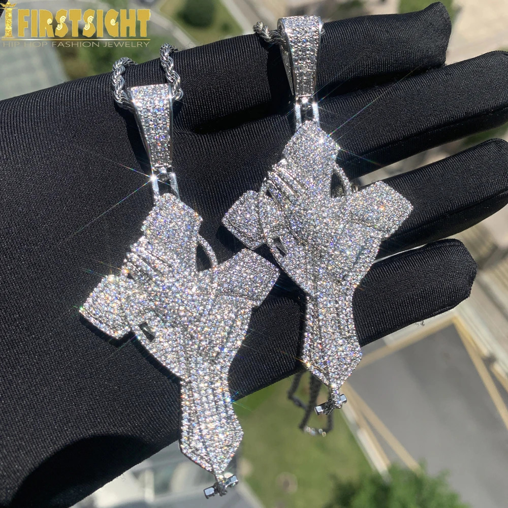 Iced Out Devout Hands Praying Cross Pendant Necklace for Men Prong Setting Cubic Zirconia Letter God Fidence Hip Hop Jewelry 250920