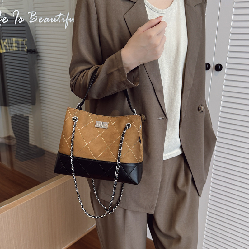 Designer bag hot free shipping vintage commuting bucket bag new women's large capacity fashion and trendy casual shoulder bag khaki grey