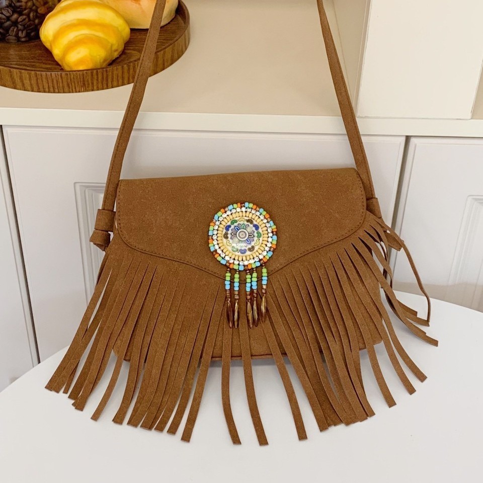 2025 New Fashion Versatile Tassel Bag Large Capacity Bag for Women Artistic Womens Bag Trendy Single Shoulder Crossbody Bag