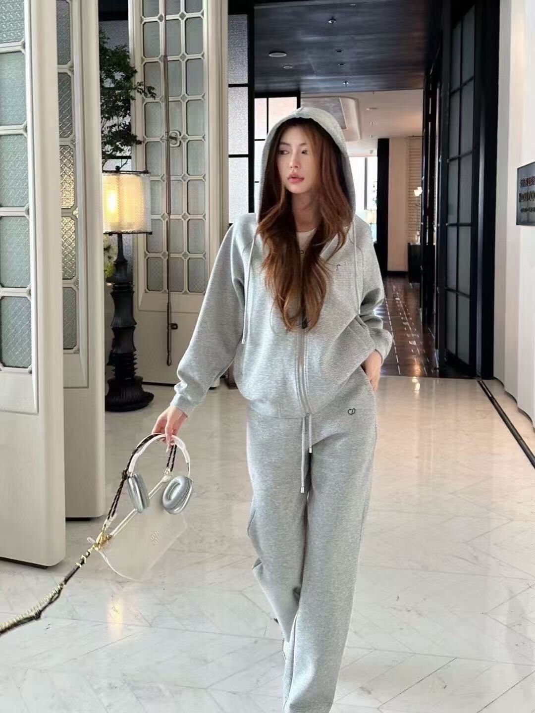 Women's 2-Piece Tracksuit Set Embroidered Logo Hooded Zip-Up Jacket & Tapered Pants | Casual Loungewear Sportswear Outfit | Street Style Fashion (Gray/Black, S-M-L)