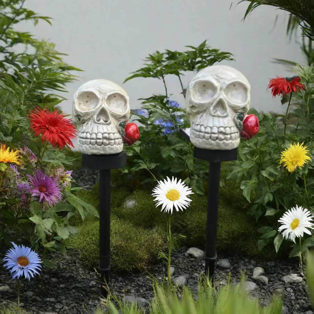 LED Halloween Skull Solar Light Resin Lamp Decoration Holiday House Skull Ground Mounted Lantern Ornament Gift Skull C250922