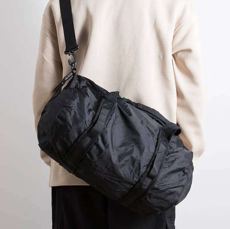 Designer Luxury Streetwear Portable Light Stowable Nylon Waterproof Shoulder Men S Outdoor Travel Cross Man Bag School Duffle Bags