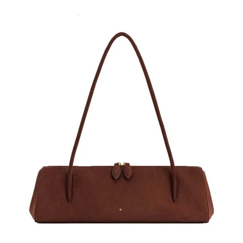 JW PEI Baguette Bag Womens Nova French Niche Retro Underarm Bag Highend Simple Shoulder Bag W250922