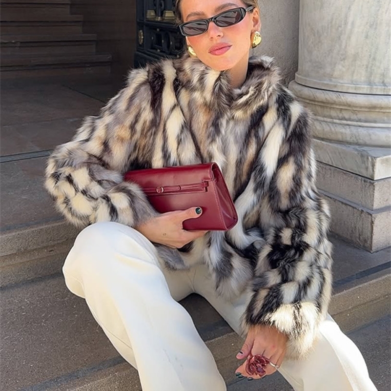 Autumn Stand Collar Faux Fur Coat Women Loose Long Sleeve Button Warm Thicken Coats 2025 Chic Winter Lady Contrast Outwear 250920