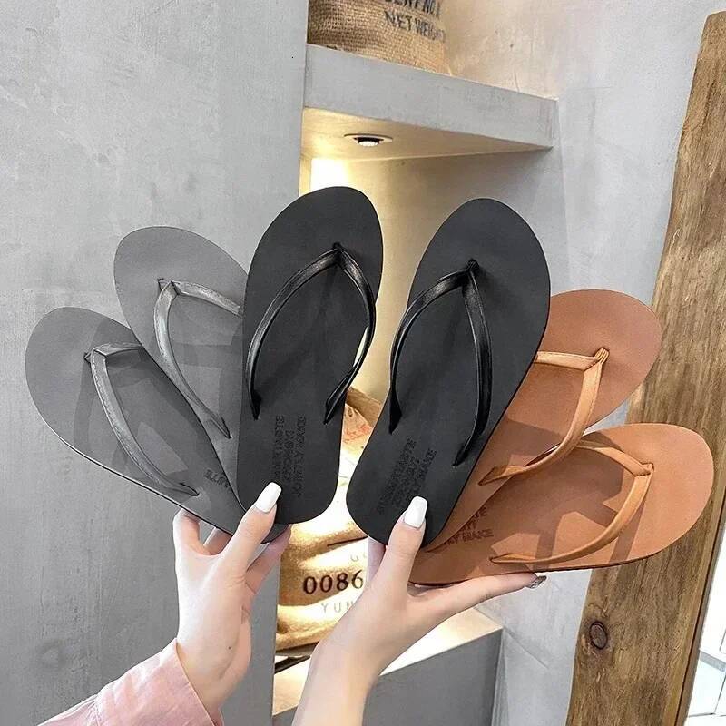 Women's Non-Slip Summer Flip Flops - Beach/Outdoor Casual Sandals, Fashion Slippers for Ladies, Comfortable Holiday Footwear ddmythur