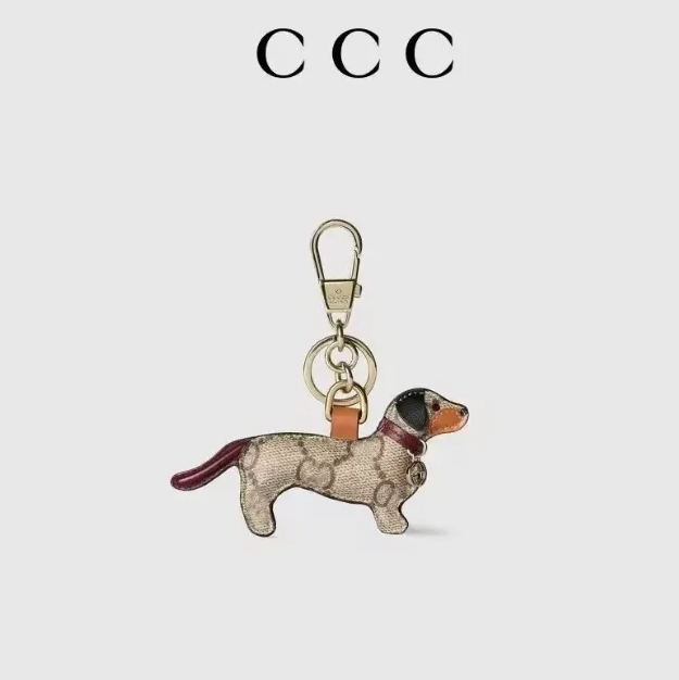 Top Designer keychains for women/men pet dog upscale leather keychain rings bag charm Keychains car key accessories 424
