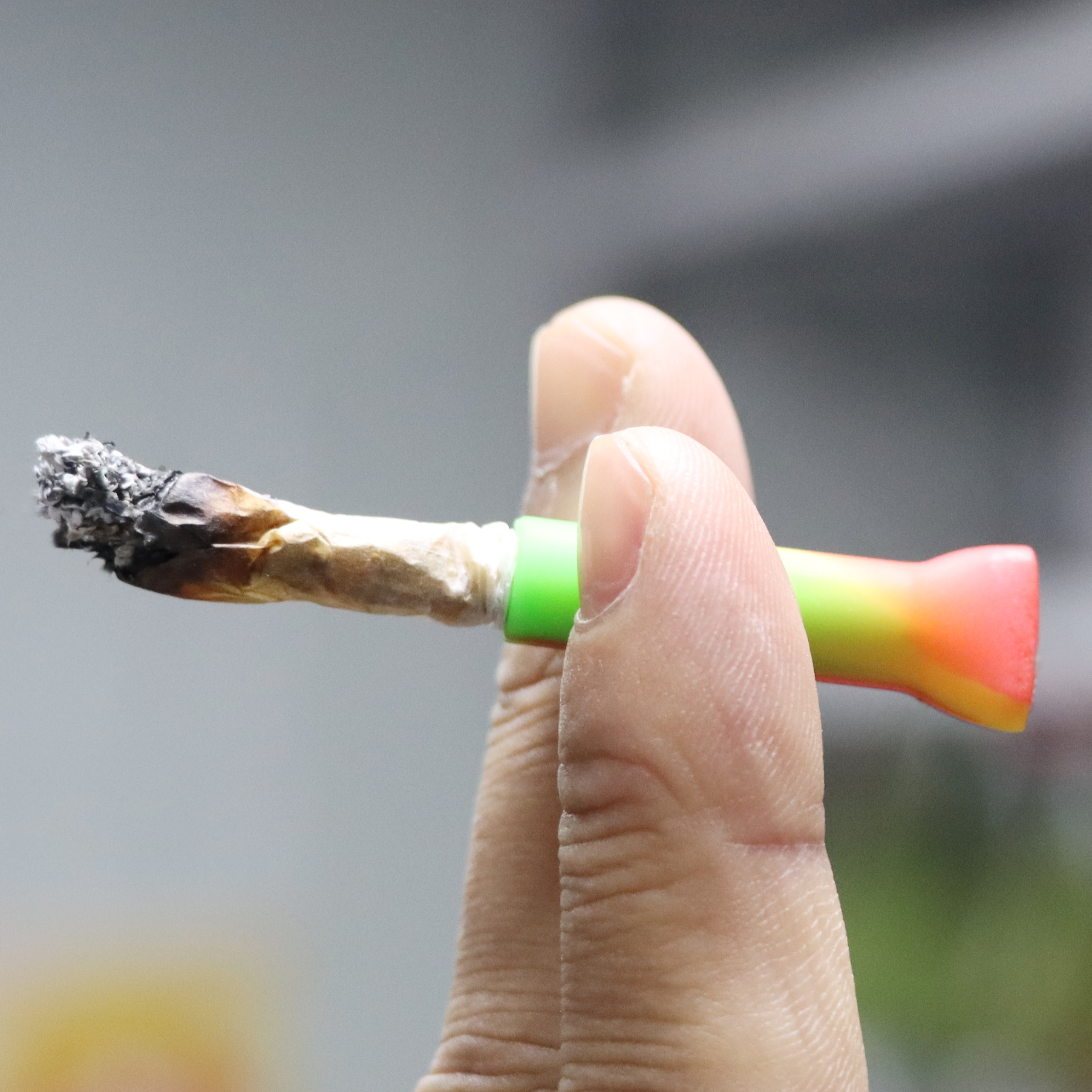 Silicone Nozzle Cigarette Filters - Random Color Anti-Sludge & Odor Resistant,Cigarettes with anti scalding silicone nozzles, Smoking Tobacco Rolling 