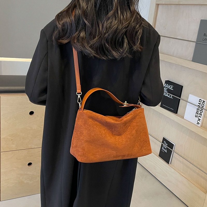 Free shipping vintage scrub small armpit bag autumn and winter new all-match female bag popular cross-body bag shoulder tote bag