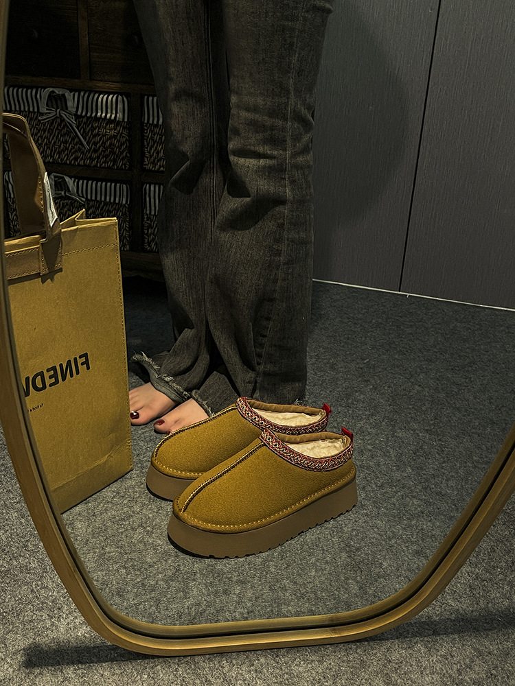 Winter Snow Boots for Women's Lazy Shoes One Foot Cotton Shoes New Thick soled Snow Boots Ethnic Style Short Tube Sponge Cake and Velvet