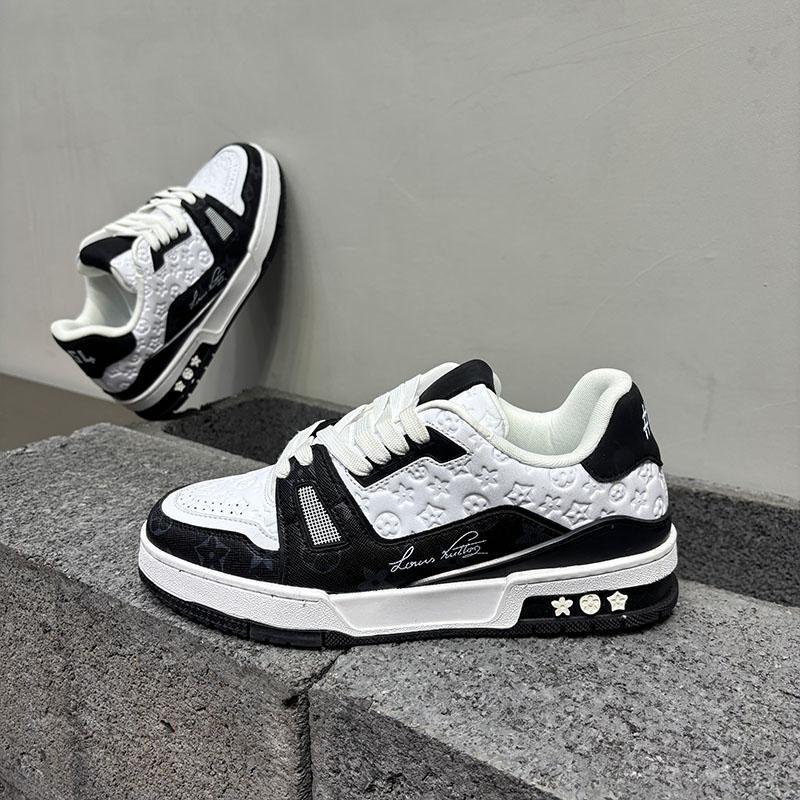 Men's Spring in 2025 new style casual shoes, large-sized soft-soled sports shoes, men's lightweight, anti-slip, fashionable and versatile sneakers, free shipping