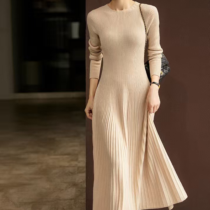 K2214 Autumn and winter new pure wool round neck knitted dress long sleeves women's warm solid color pleated long skirt