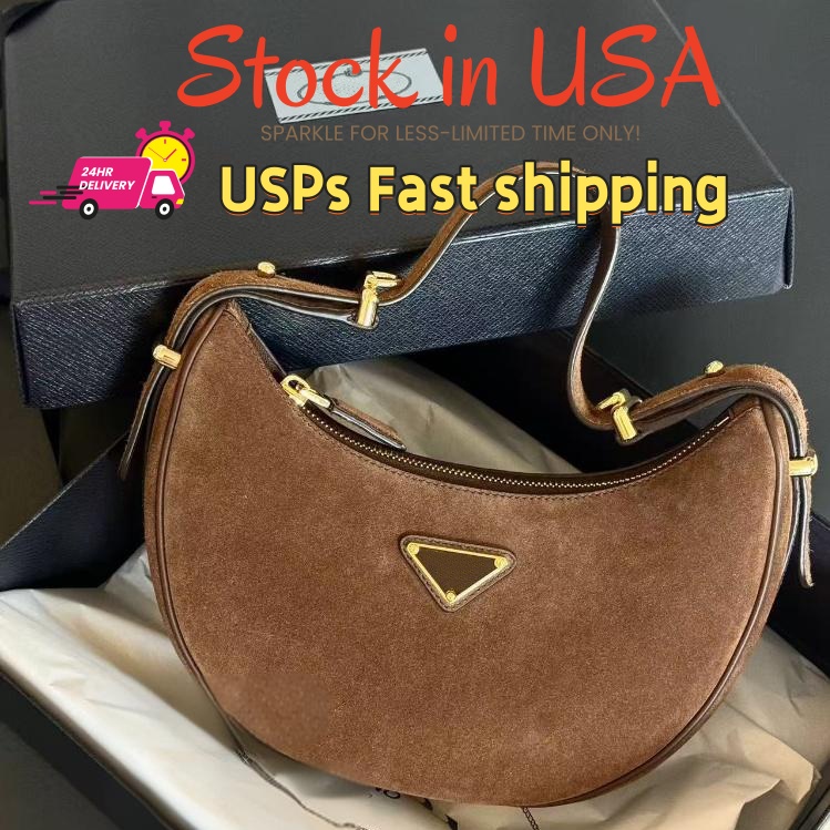 Luxury Designer Straw Shoulder Bag Women Triangle Weave Crossbody Clutch Summer Boho Beach Bag Fashion Weekender & Travel Underarm Purse